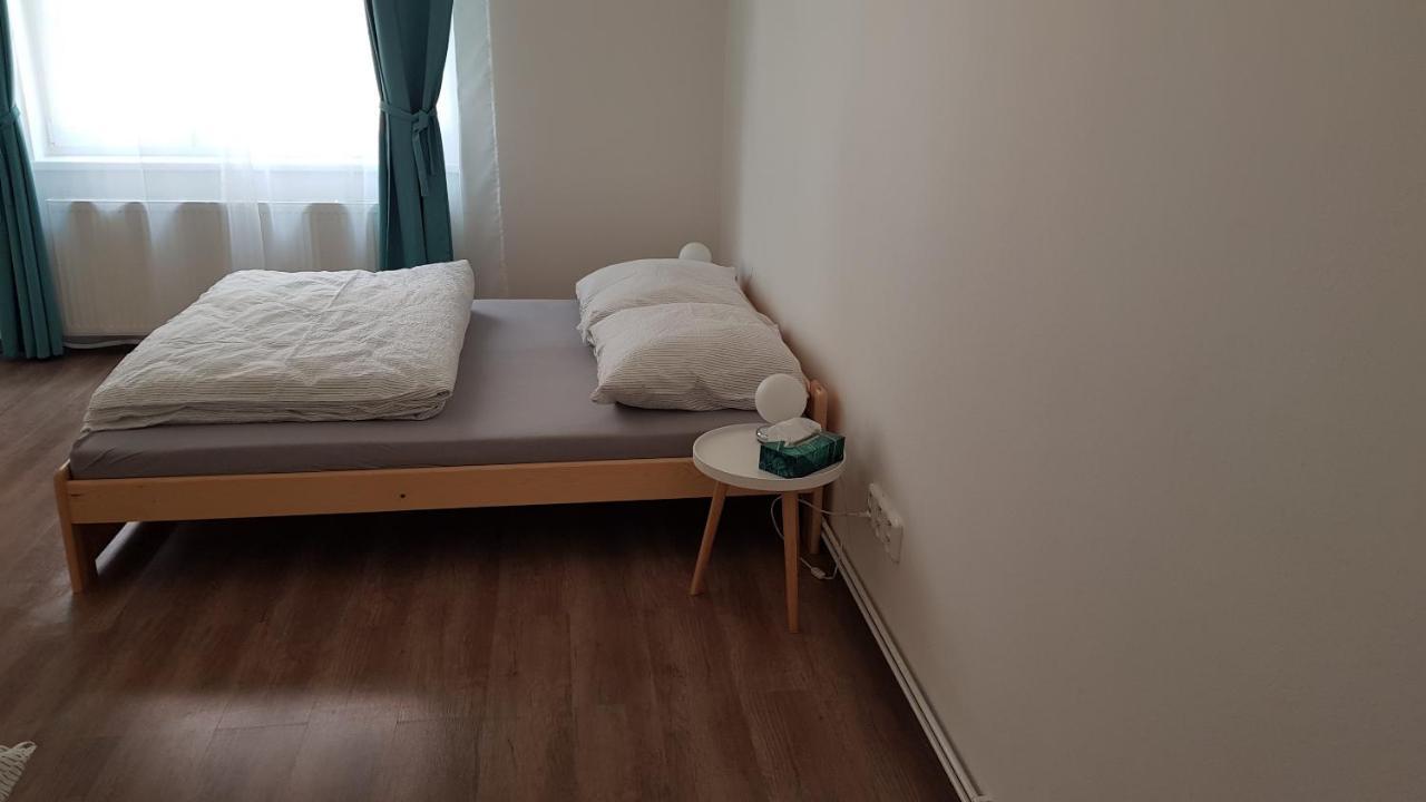 Apartman Pod Zamkem เดชชิน ภายนอก รูปภาพ